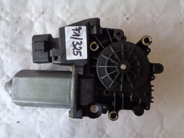 Fensterhebermotor Tür vorne rechts - AUDI A4 (8D2, B5) 8D0959802B