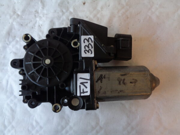 Fensterheber Motor links vorne AUDI A4 (8D, B5) 8D0959801B