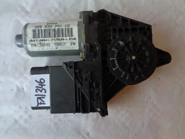 Fensterhebermotor Vw Passat B5 3B Links Hinten 3B9839751CD