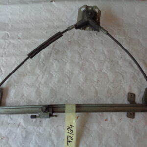 Audi 100/200 Typ 44/V8 man. Fensterheber Vorne Rechts 443837400C