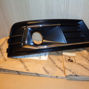 Original Audi A4 S4 B9 Unteres Gitter rechts 8W0807682S